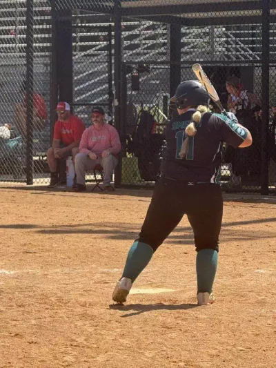 Kenley at bat at Tier One Edge Showcase tournament - August 9-10, 2025 in Raleigh, NC